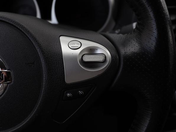 Nissan Juke I с пробегом 2011 года, цена 990 000 рублей, 69377 км, внедорожник, Автокод Объявления