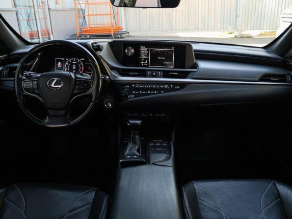 Lexus ES VII с пробегом 2019 года, цена 4 350 000 рублей, 97591 км, седан, Автокод Объявления