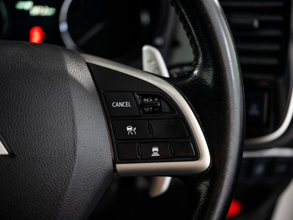 Mitsubishi Outlander III Рестайлинг с пробегом 2015 года, цена 1 849 500 рублей, 190736 км, внедорожник, Автокод Объявления