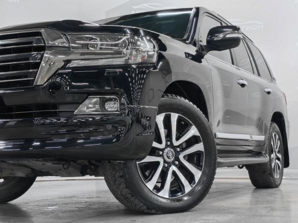 Toyota Land Cruiser 200 Series Рестайлинг 2 с пробегом 2018 года, цена 6 750 000 рублей, 157752 км, внедорожник, Автокод Объявления