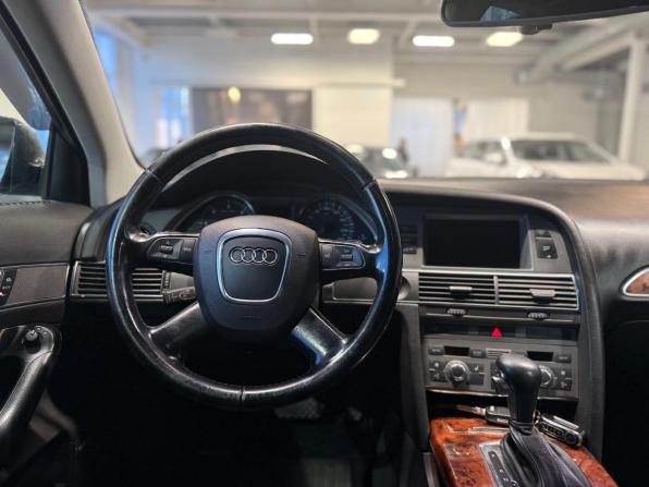 Audi A6 III (C6) с пробегом 2004 года, цена 1 019 000 рублей, 420192 км, седан, Автокод Объявления