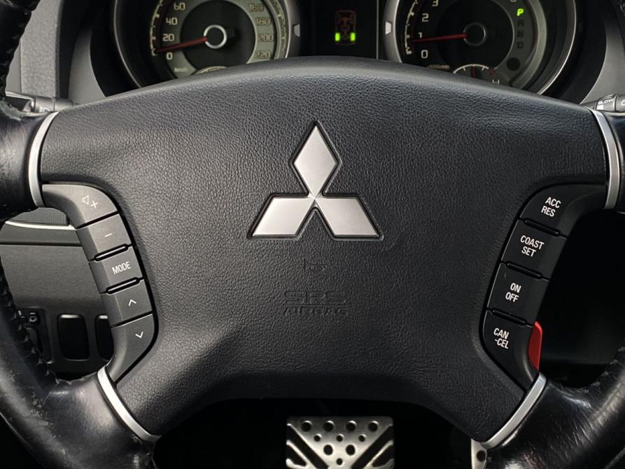 Mitsubishi Pajero IV Рестайлинг 1 Москва  - изображение 15