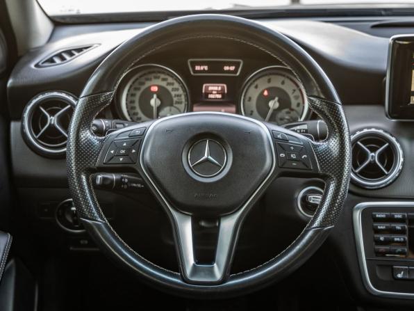 Mercedes-Benz GLA I (X156) с пробегом 2015 года, цена 1 878 000 рублей, 102786 км, внедорожник, Автокод Объявления