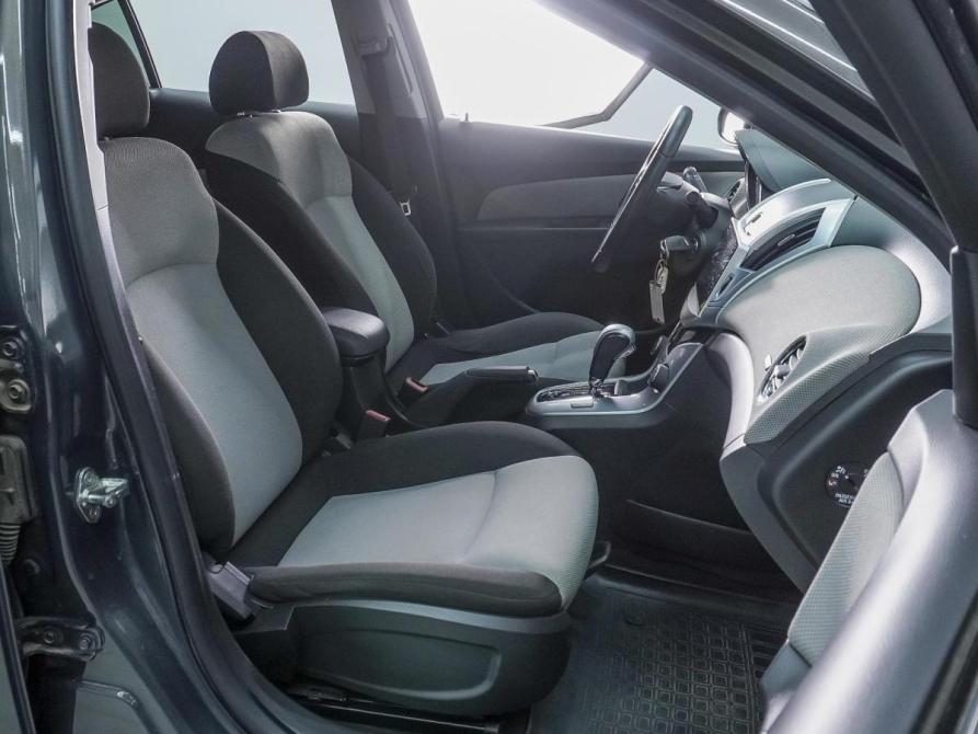 Chevrolet Cruze I Рестайлинг Ростов-на-Дону  - изображение 8