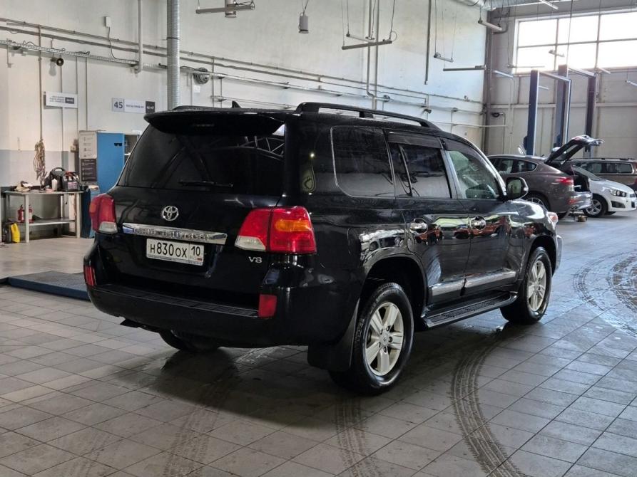 Toyota Land Cruiser 200 Series Рестайлинг 1 Санкт-Петербург  - изображение 2