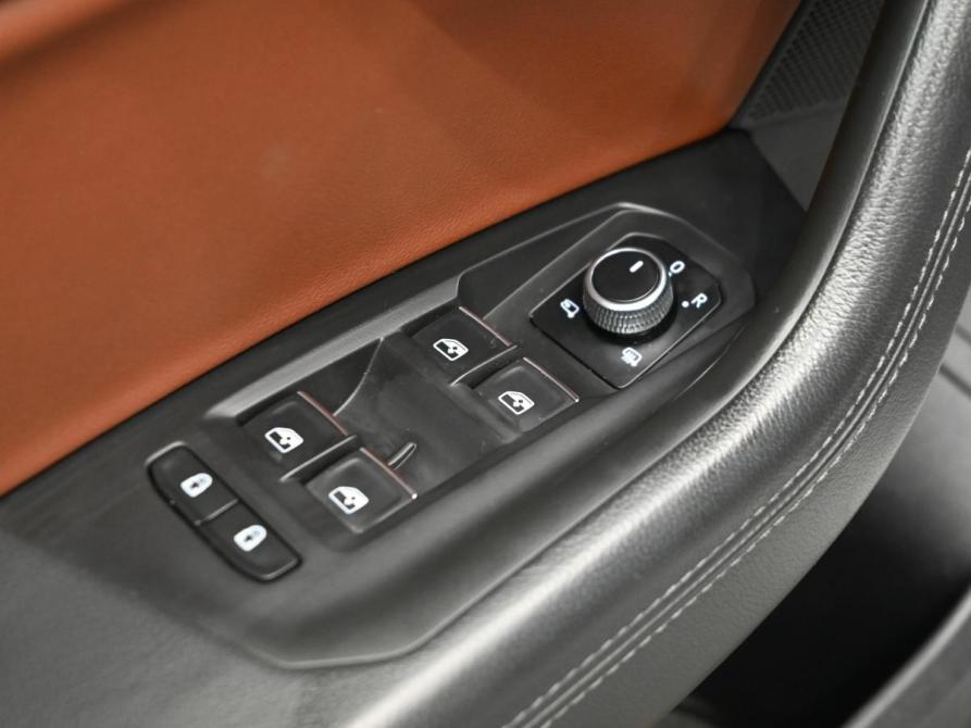 Volkswagen Touareg III Екатеринбург  - изображение 17