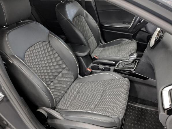 Kia Ceed III Рестайлинг с пробегом 2022 года, цена 2 300 000 рублей, 71000 км, универсал, Автокод Объявления