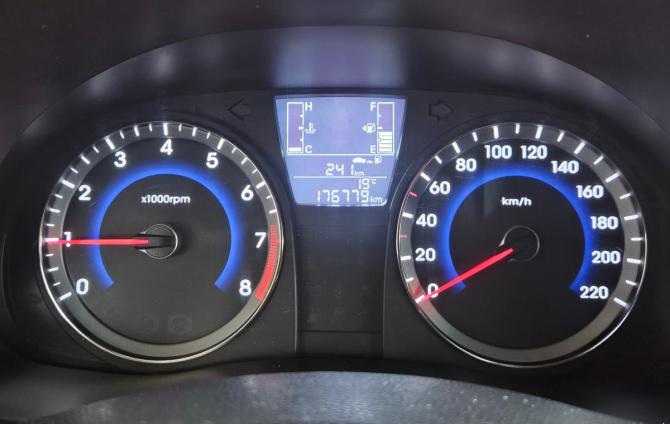 Hyundai Solaris I Рестайлинг с пробегом 2016 года, цена 783 000 рублей, 176777 км, седан, Автокод Объявления