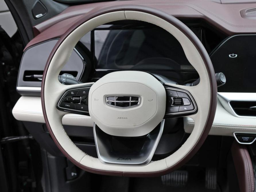 Geely Monjaro I Москва  - изображение 19