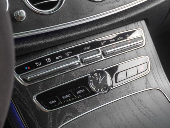 Mercedes-Benz E-Класс V (W213 S213 C238) с пробегом 2018 года, цена 3 699 000 рублей, 130211 км, седан, Автокод Объявления