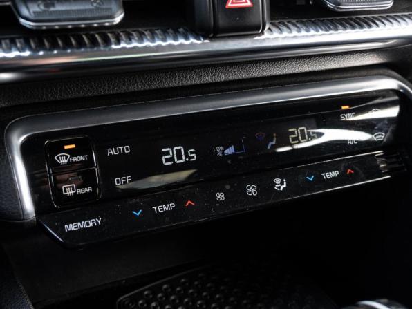 Kia K5 III с пробегом 2020 года, цена 2 625 000 рублей, 63750 км, седан, Автокод Объявления