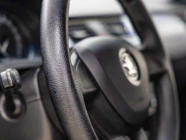 Skoda Rapid I Рестайлинг с пробегом 2019 года, цена 1 213 000 рублей, 97636 км, лифтбек, Автокод Объявления