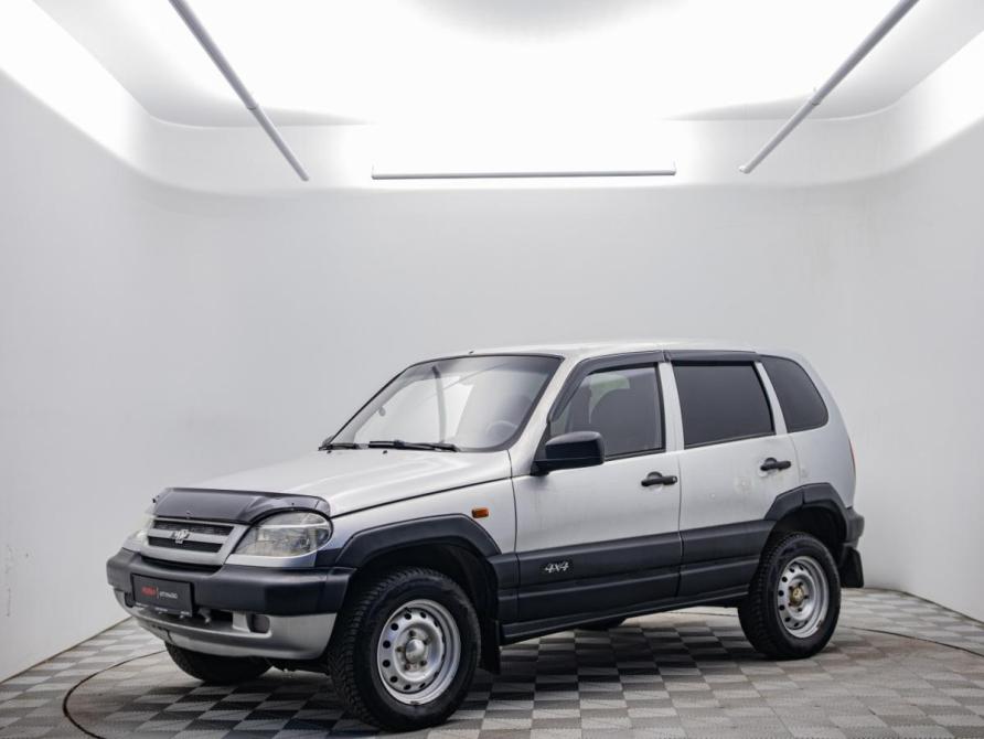 Chevrolet Niva I Москва  - изображение 1