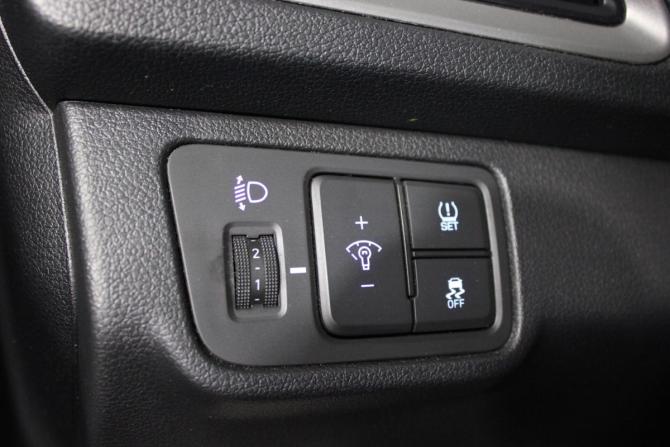 Hyundai Solaris II с пробегом 2019 года, цена 1 380 000 рублей, 57000 км, седан, Автокод Объявления