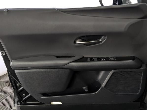 Lexus UX I с пробегом 2022 года, цена 3 999 000 рублей, 46975 км, внедорожник, Автокод Объявления
