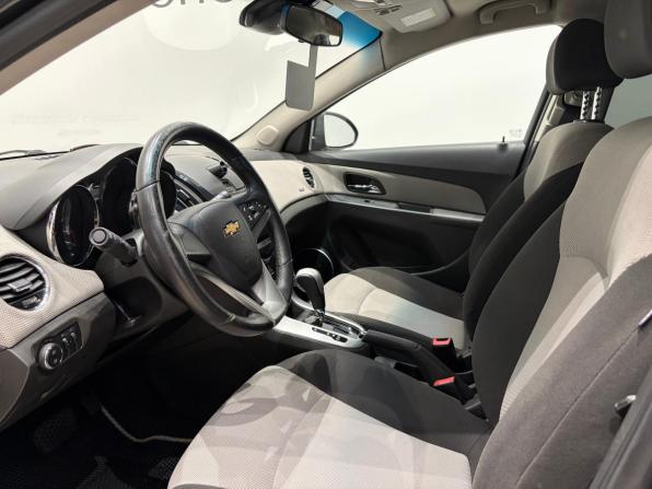 Chevrolet Cruze I Рестайлинг с пробегом 2013 года, цена 749 000 рублей, 204002 км, седан, Автокод Объявления