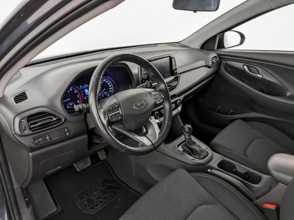 Hyundai i30 III Рестайлинг 2 с пробегом 2022 года, цена 1 820 000 рублей, 103890 км, универсал, Автокод Объявления