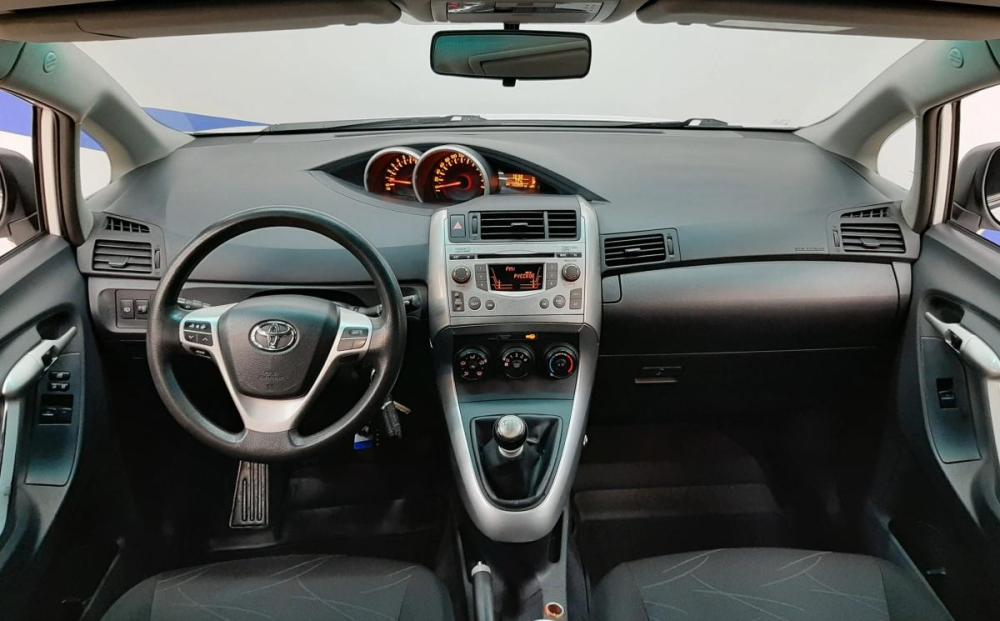 Toyota Verso I Москва  - изображение 9