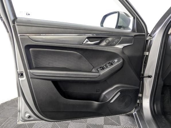 Haval Jolion I с пробегом 2022 года, цена 1 650 000 рублей, 99248 км, внедорожник, Автокод Объявления