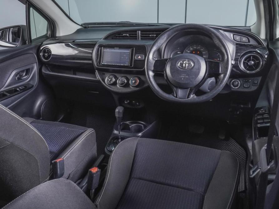 Toyota Vitz III (XP130) Рестайлинг 2 Ростов-на-Дону  - изображение 6