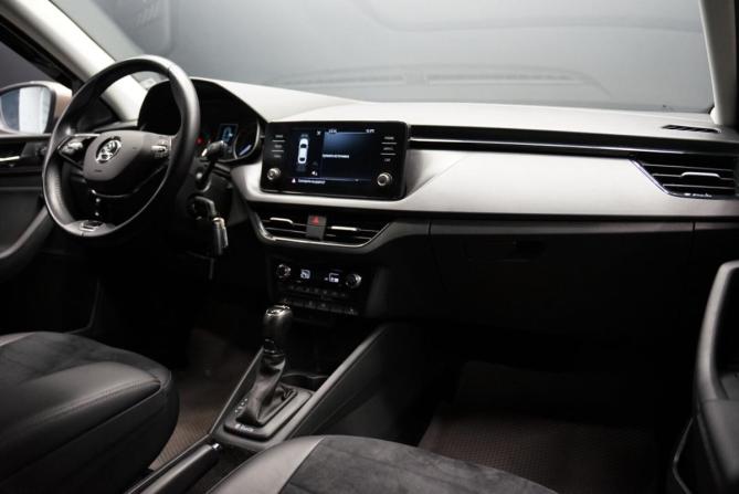 Skoda Rapid II с пробегом 2021 года, цена 1 825 000 рублей, 55300 км, лифтбек, Автокод Объявления