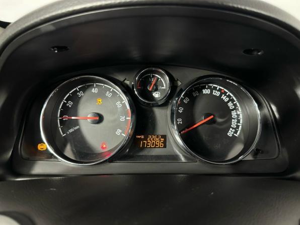 Opel Antara I Рестайлинг с пробегом 2014 года, цена 950 000 рублей, 173096 км, внедорожник, Автокод Объявления