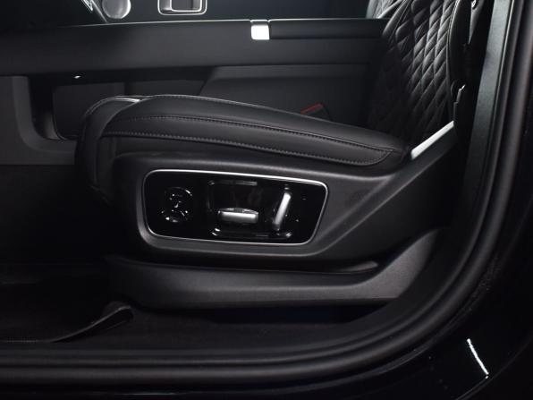 Li Auto (Lixiang) L7 I с пробегом 2024 года, цена 6 999 995 рублей, 25095 км, внедорожник, Автокод Объявления