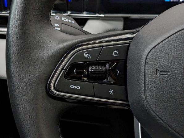Geely Atlas II с пробегом 2024 года, цена 2 990 000 рублей, 36808 км, внедорожник, Автокод Объявления