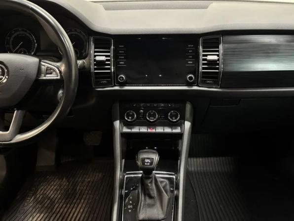 Skoda Kodiaq I с пробегом 2020 года, цена 3 059 000 рублей, 110300 км, внедорожник, Автокод Объявления