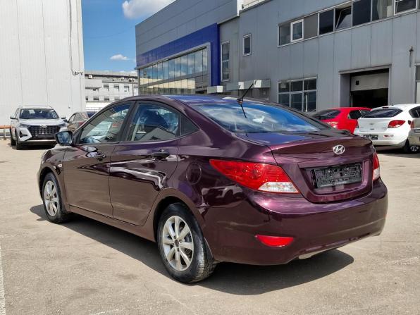 Hyundai Solaris I с пробегом 2012 года, цена 599 000 рублей, 281376 км, седан, Автокод Объявления