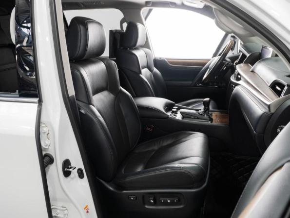 Lexus LX III Рестайлинг 2 с пробегом 2019 года, цена 9 000 000 рублей, 161283 км, внедорожник, Автокод Объявления