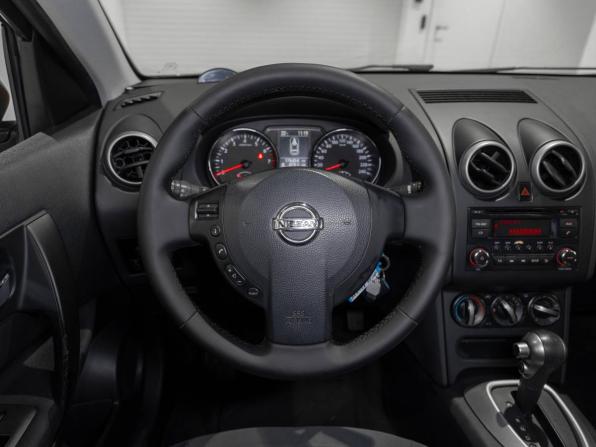 Nissan Qashqai I Рестайлинг с пробегом 2013 года, цена 945 000 рублей, 176329 км, внедорожник, Автокод Объявления