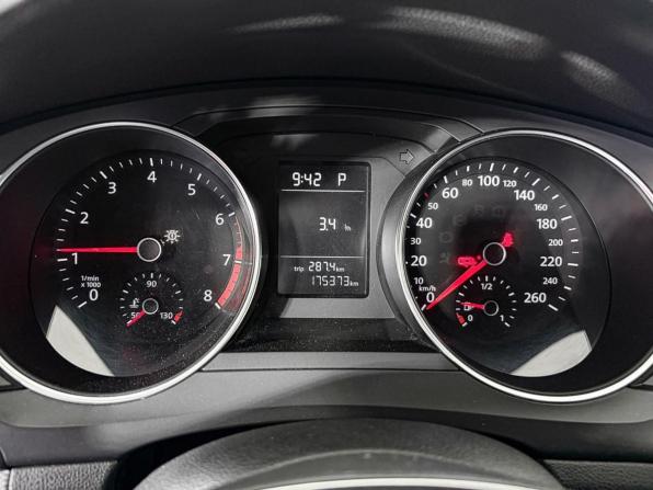 Volkswagen Jetta VI Рестайлинг с пробегом 2016 года, цена 996 000 рублей, 175367 км, седан, Автокод Объявления
