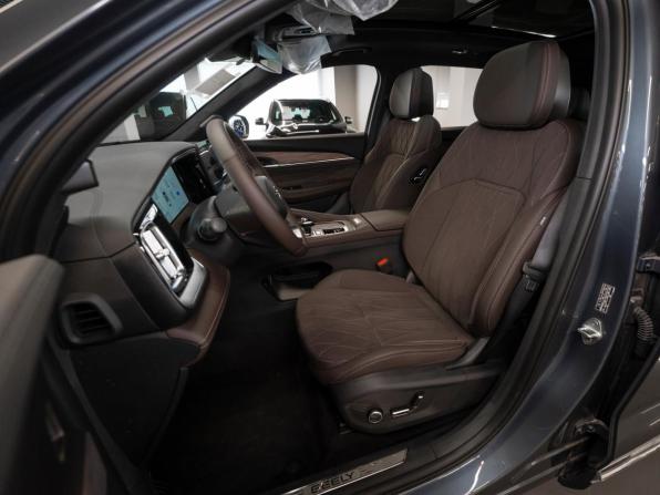 Geely Monjaro I Рестайлинг 2 с пробегом 2026 года, цена 4 200 000 рублей, 70 км, внедорожник, Автокод Объявления