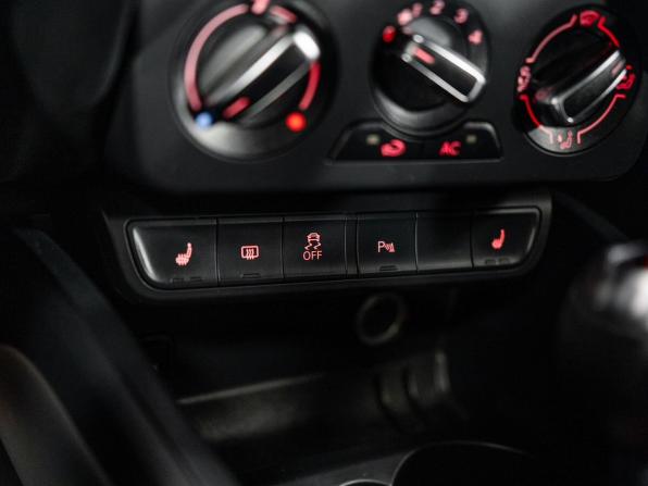 Audi A1 I (8X) с пробегом 2012 года, цена 1 025 000 рублей, 150000 км, хэтчбек, Автокод Объявления