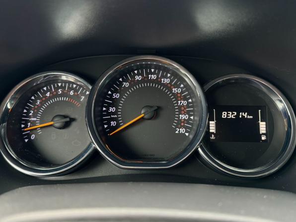 Renault Logan II Рестайлинг с пробегом 2021 года, цена 1 120 000 рублей, 83214 км, седан, Автокод Объявления
