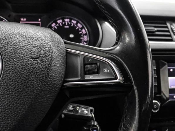 Skoda Octavia III (A7) с пробегом 2013 года, цена 949 000 рублей, 283784 км, лифтбек, Автокод Объявления