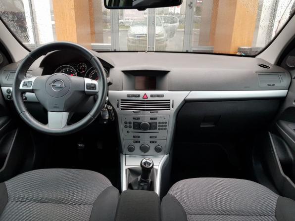 Opel Astra H Рестайлинг с пробегом 2010 года, цена 499 000 рублей, 333714 км, седан, Автокод Объявления