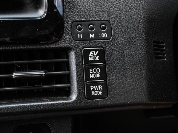 Toyota Noah III (R80) с пробегом 2014 года, цена 1 849 000 рублей, 268897 км, минивэн, Автокод Объявления