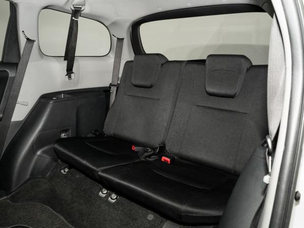 Toyota Wish II Рестайлинг с пробегом 2016 года, цена 1 400 000 рублей, 135972 км, минивэн, Автокод Объявления