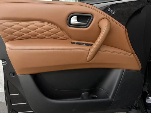Infiniti QX80 I Рестайлинг 2 с пробегом 2018 года, цена 5 490 000 рублей, 91836 км, внедорожник, Автокод Объявления