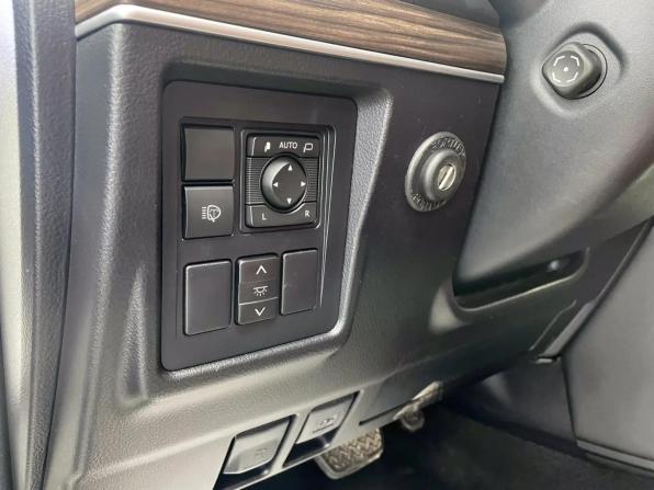 Toyota Land Cruiser Prado 150 Series Рестайлинг 3 с пробегом 2021 года, цена 6 400 000 рублей, 136926 км, внедорожник, Автокод Объявления