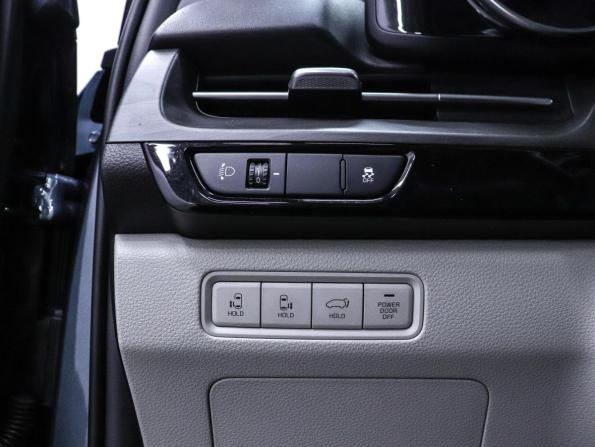Kia Carnival IV с пробегом 2022 года, цена 5 049 000 рублей, 77334 км, минивэн, Автокод Объявления