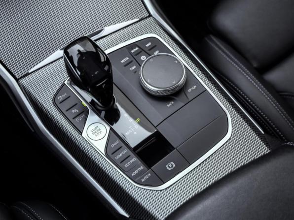 BMW 3 серии VII (G2x) с пробегом 2019 года, цена 3 999 000 рублей, 98743 км, седан, Автокод Объявления
