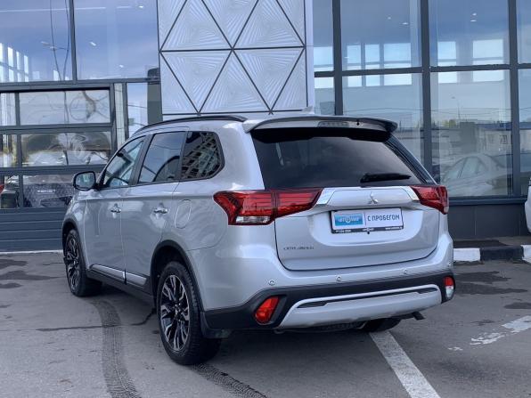 Mitsubishi Outlander III Рестайлинг 3 с пробегом 2021 года, цена 3 349 000 рублей, 19070 км, внедорожник, Автокод Объявления