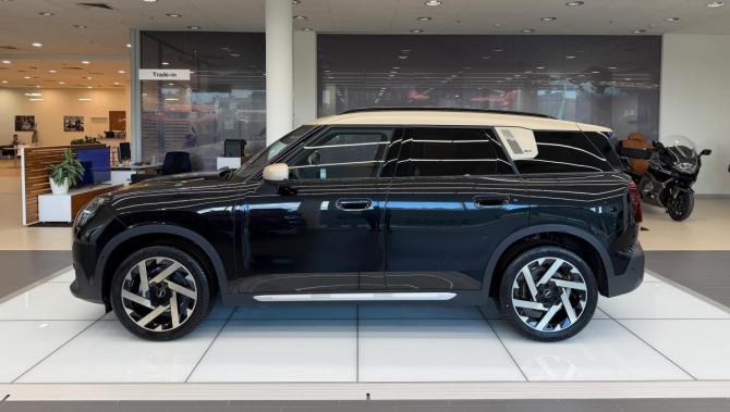 Mini Countryman III с пробегом 2026 года, цена 6 690 000 рублей, 20 км, внедорожник, Автокод Объявления