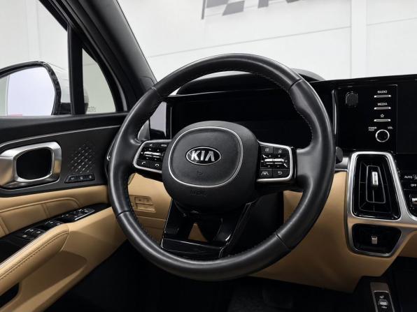 Kia Sorento IV с пробегом 2021 года, цена 3 399 000 рублей, 198135 км, внедорожник, Автокод Объявления