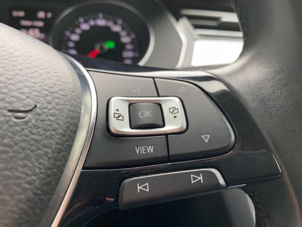 Volkswagen Passat B8 с пробегом 2019 года, цена 2 459 000 рублей, 60000 км, седан, Автокод Объявления