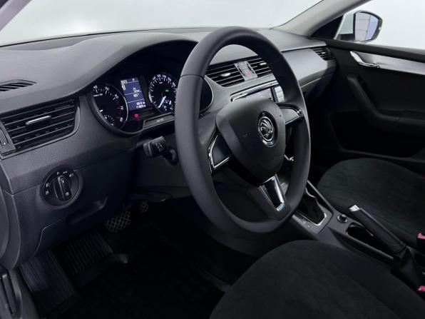 Skoda Octavia III (A7) Рестайлинг с пробегом 2018 года, цена 1 477 000 рублей, 171063 км, лифтбек, Автокод Объявления