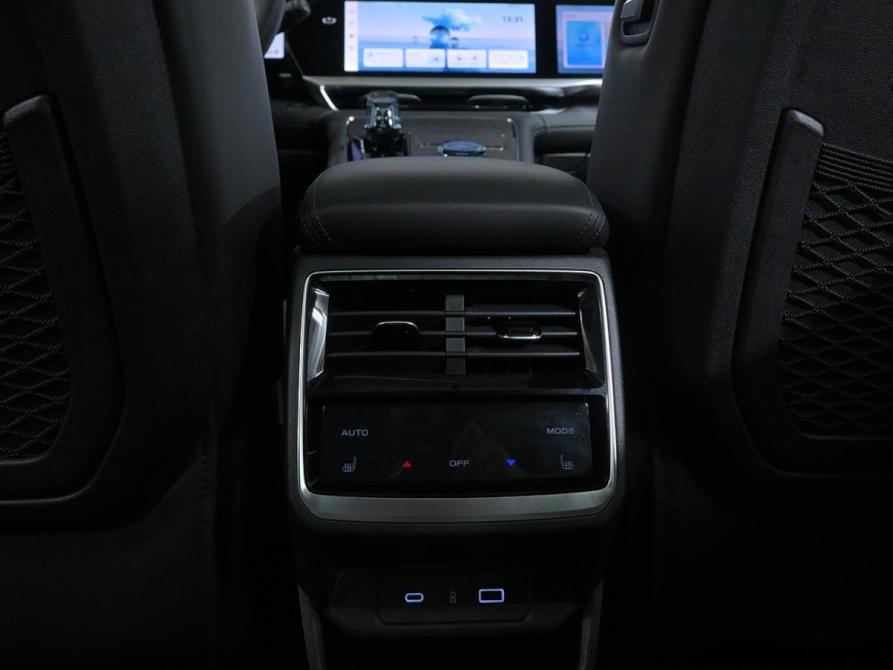 Geely Monjaro I Москва  - изображение 25